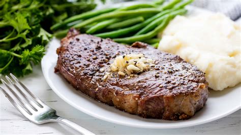How To Cook Steak Perfectly Every Time Thestayathomechef Com