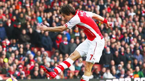 arsene wenger confirms midfielder tomas rosicky will remain at arsenal football news sky sports