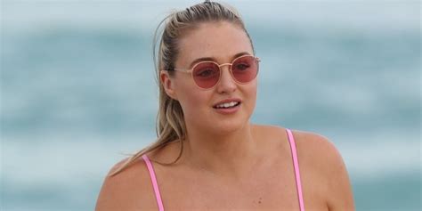 Iskra Lawrence In Pink Aerie Bikini 2018 Popsugar Fashion