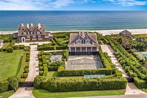 The Most Beautiful Oceanfront Estate In The Hamptons Can Be Yours La Dune At 366 And 376 Gin Lane