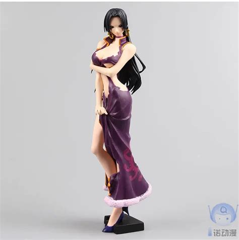 Action Figure One Piece Female Emperor Boa Hancock 25cm Pvc Juguete Op Onepiece New World Toys