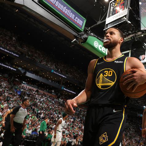 Warriors Klay Thompson Mesmerized By Steph Curry In Game 4 Looks Effortless