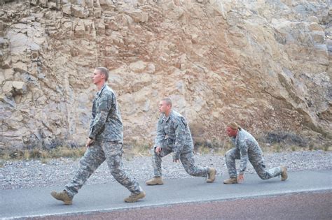 Special Forces Recruiters Prep Fort Bliss Soldiers For Sfas Article