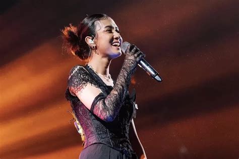 Siapa Rahmania Astrini Berikut Profil Penyanyi Asal Indonesia Yang