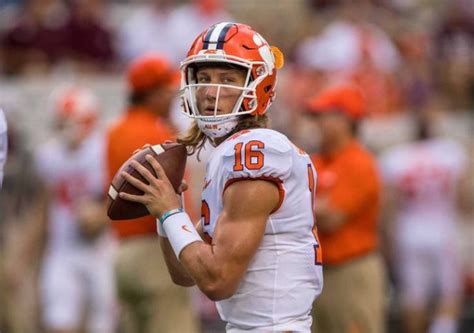 Lawrence is an incredibly gifted runner. Celebspodium | Celebrity Bio | Media Bio | Sports Bio