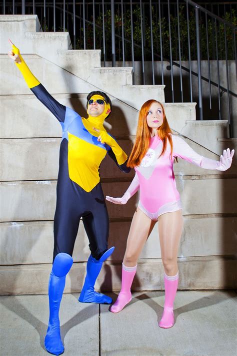 Atom Eve And Invincible Cosplay Atom Eve Is Cosplayed By Kat Shea Indie Comic Invincible