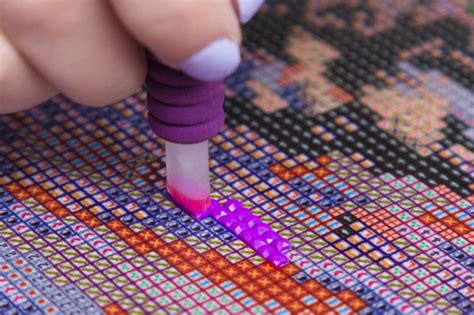 How to diamond paint? A helpful guide with tips, tricks & FAQs – Film Daily