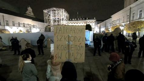 Warszawa Strajk Kobiet Protest Sprzed Sejmem I Pa Acem Prezydenckim