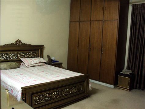 Bridal wedding bedroom decoration designs with flowers. BEDROOM DECORATION PICTURES PAKISTAN | Bedroom decor ...