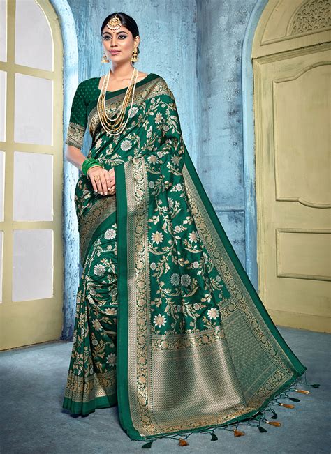 Vellora Vol 13 New Designer Wedding Wear Rich Banarasi Silk Sarees