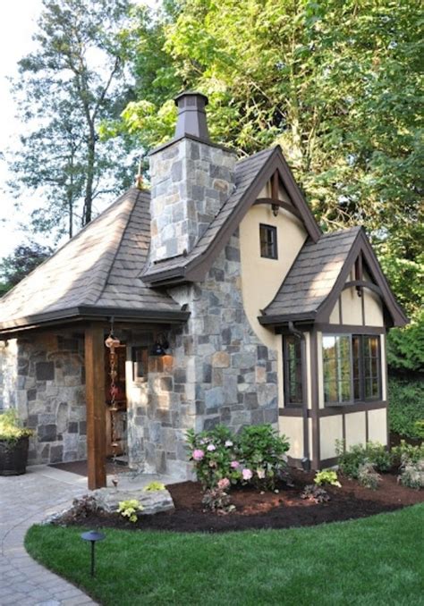 Cute Tudor Style Cottage Small House Cottage Homes Tiny House