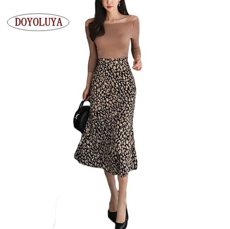 Doyoluya New Autumn Two Piece Sets Slash Neck Knitted Body Con Shirt