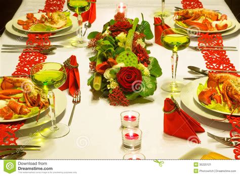 When we talk australian christmas feasting, does it get any more 'strayan than a table heaving with seafood? Festive lobster dinner stock image. Image of luxury ...