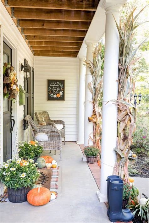 24 Natural Fall Porch Decor Ideas Lady Decluttered