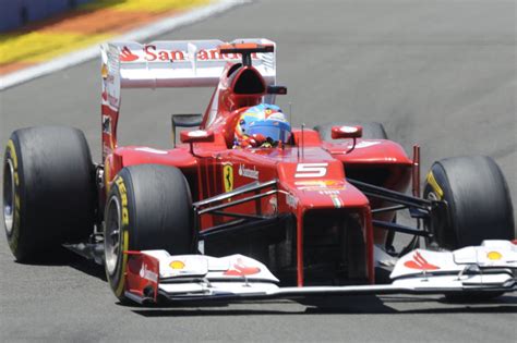 Von 2010 bis 2014 fuhr alonso für den italienischen traditionsrennstall ferrari. Alonso gana el GP de Valencia de Formula 1