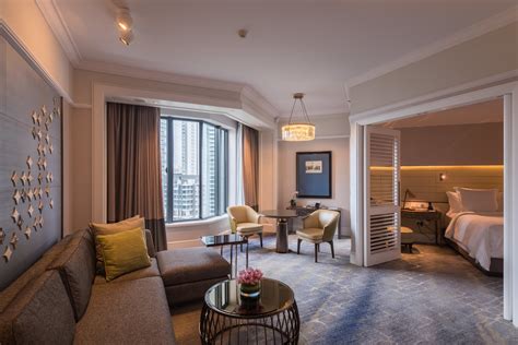 hotel review four seasons hotel singapore four seasons executive suite refurbished in 2018