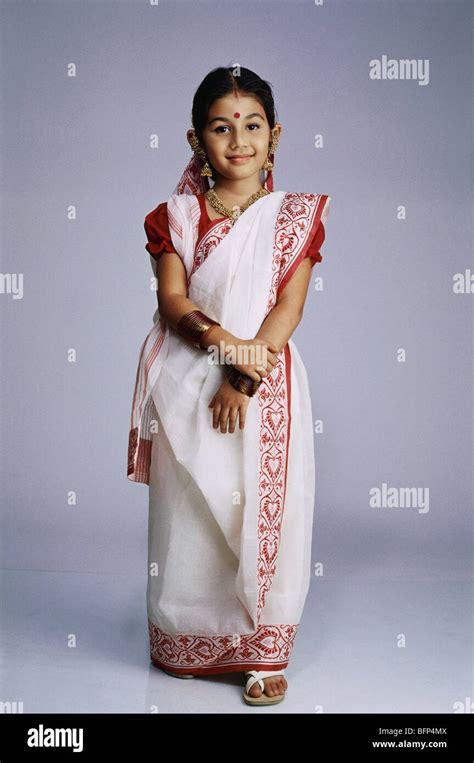 Buy Or Rent Bengali Saree Fancy Dress Costume Online Vlrengbr