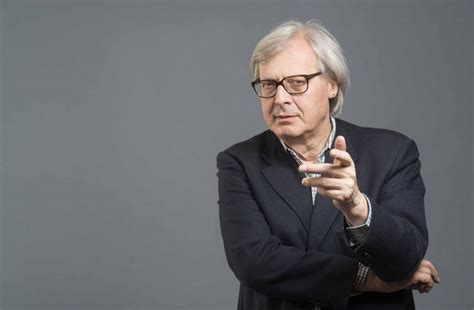 Caserta. Sul palco del Teatro Comunale arriva Vittorio Sgarbi - Corriere CE