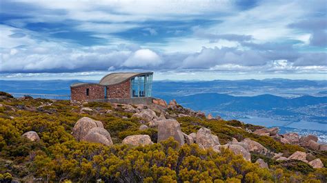 Mt Wellington Observation Deck With Views Of Hobart City