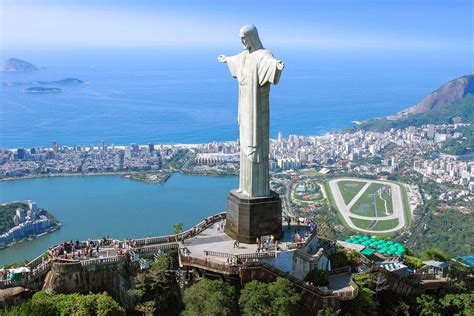 Christusstatue Cristo Redentor Auf Dem Corcovado In Rio De Janeiro
