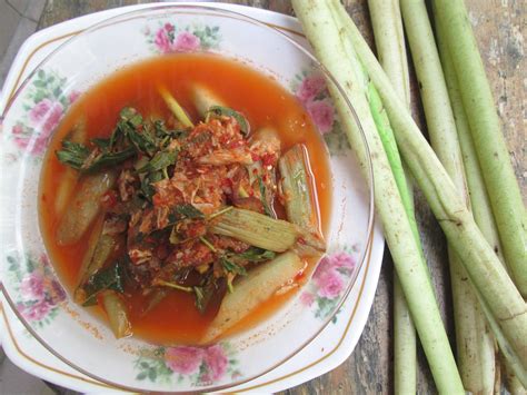 Ikan kakap putih melakukan migrasi melewati seluruh. yan's cottage: ASAM REBUS KELADI ISI IKAN