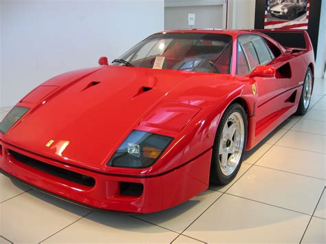 How fast is a Ferrari f40 0-60?