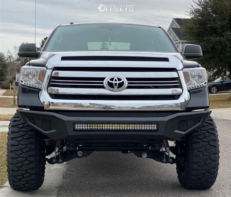 2016 toyota tundra fuel cleaver rough country suspension lift 6 custom offsets