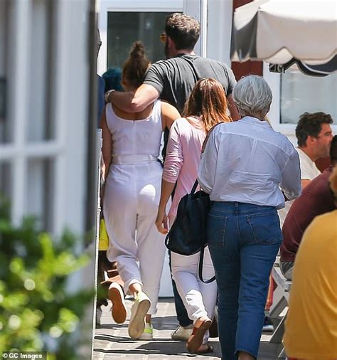 Blending Families Jennifer Lopez And Ben Affleck Grab Lunch With Their