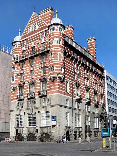 With all due respect to the work done by sam allardyce, the wba should not become a serious obstacle for liverpool. Albion House, 30 James Street, Liverpool - 4 Mar 2006 | Flickr