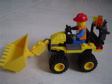 7246 La Mini Pelleteuse Lego Blog