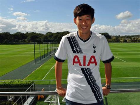Also don't forget to have a look at his teammates in our top 30 sexiest tottenham hotspur wives and girlfriends. Son Heung-min Wallpapers - Wallpaper Cave