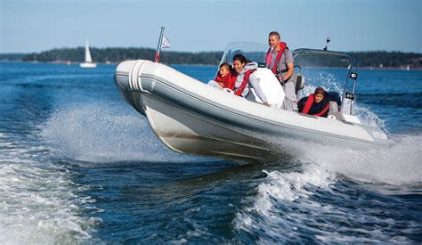 Getting Into Boating Motor Boat Yachting