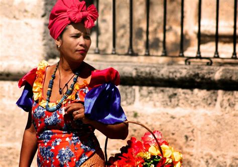 Las Mejores Fotografías Del Mundo Los Colores De Cuba Cuba Fashion Party Fashion Dress