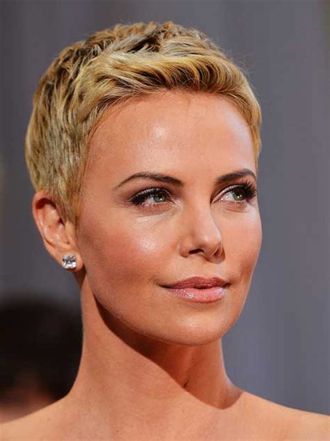 10 New Charlize Theron Pixie Haircuts Pixie Cut Haircut For 2019
