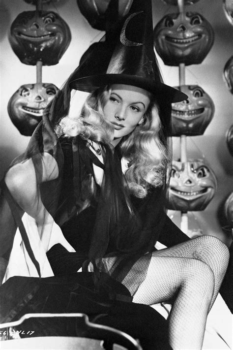 19 Witch Costumes That Are Pure Magic Vintage Halloween Photos Veronica Lake Vintage Pinup