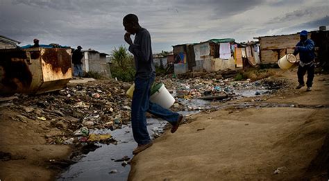 Constant Fear And Mob Rule In South Africa Slum The New York Times