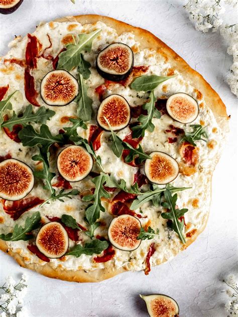 Gorgonzola Prosciutto And Fig Pizza Whisked Away Kitchen