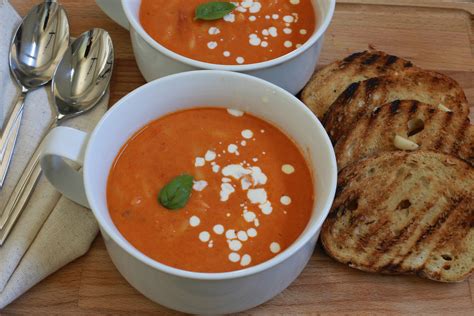 Tomato Soup With Grilled Garlic Bread Weekend Waffler