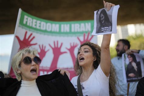 In Pictures The Uprising Of Iranian Women Across The World