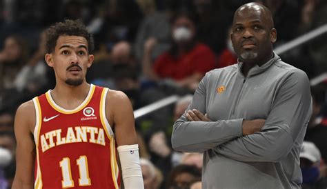 Nba News Ärger In Atlanta Hawks Star Trae Young Zofft Sich Wohl Mit