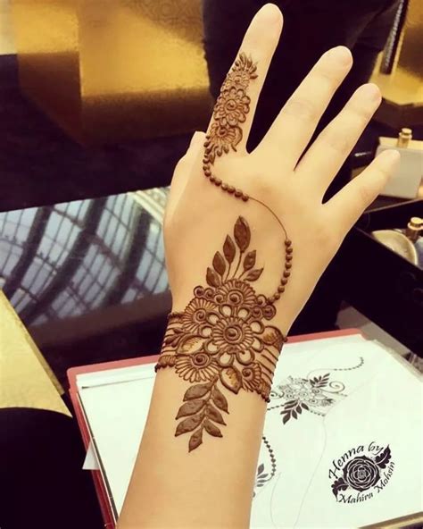 50 Gorgeous Back Mehendi Designs That Are Perfect For All Girls Who