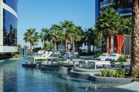 Dubai Pool Hotel Paramount Hotel Dubai