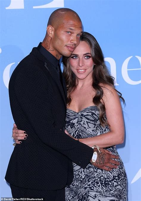 Chloe Green And Jeremy Meeks Put On A Loved Up Display At Monte Carlo Gala Daily Mail Online