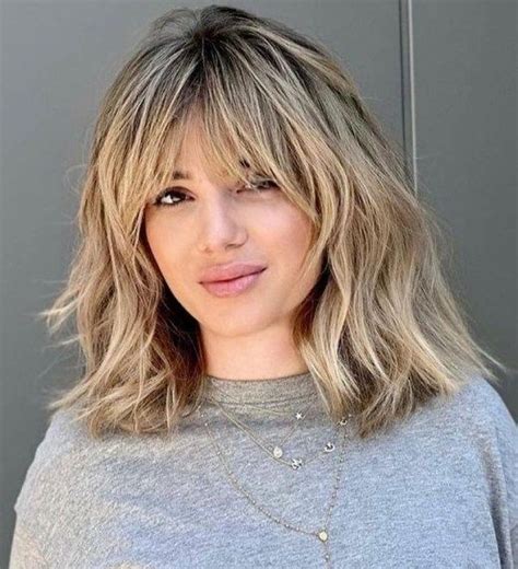 Shoulder Length Shaggy Hairstyle Long Bob With Bangs Bangs With Medium Hair Medium Length Hair