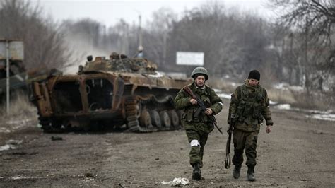 Lukraine Se Prépare à Une Guerre à Grande échelle Avec La Russie
