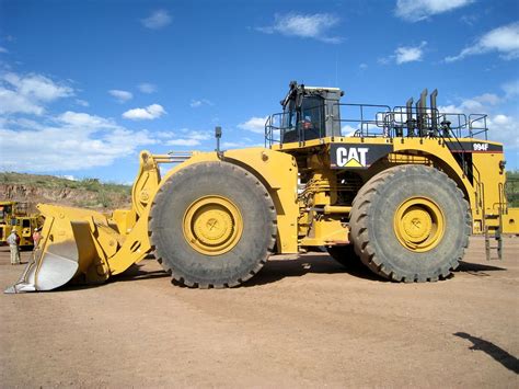 4000 hp Truck Demo | Caterpillar equipment, Heavy construction equipment, Earth moving equipment