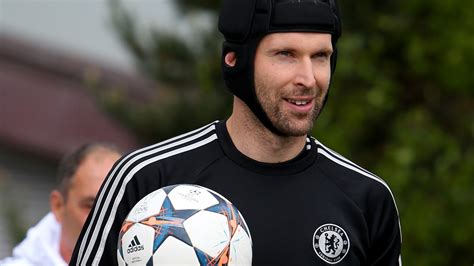 Petr Cech Continues To Flex His Twitter Muscles We Ain T Got No History