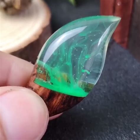 Let's resin phone grip resin mold is designed with 12 cavities each molds, total. 😍 DIY Resin Jewelry - 😍Handmade Crystal Resin Jewelry Mold ...