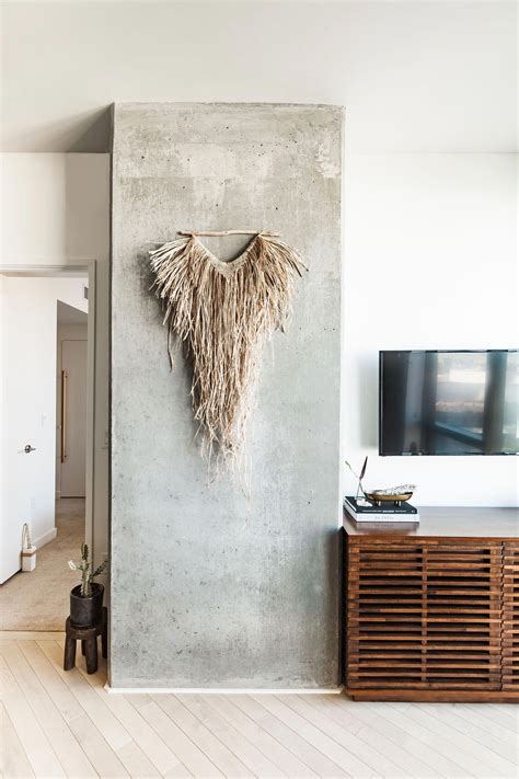 Concrete Accent Wall In The Living Room Minimalist Accent Ideas