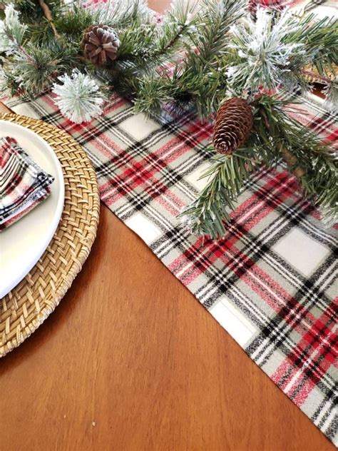 About 10% of these are table runner, 0% are table cloth. Winter Table Runner, Christmas Table Runner, Plaid Flannel ...